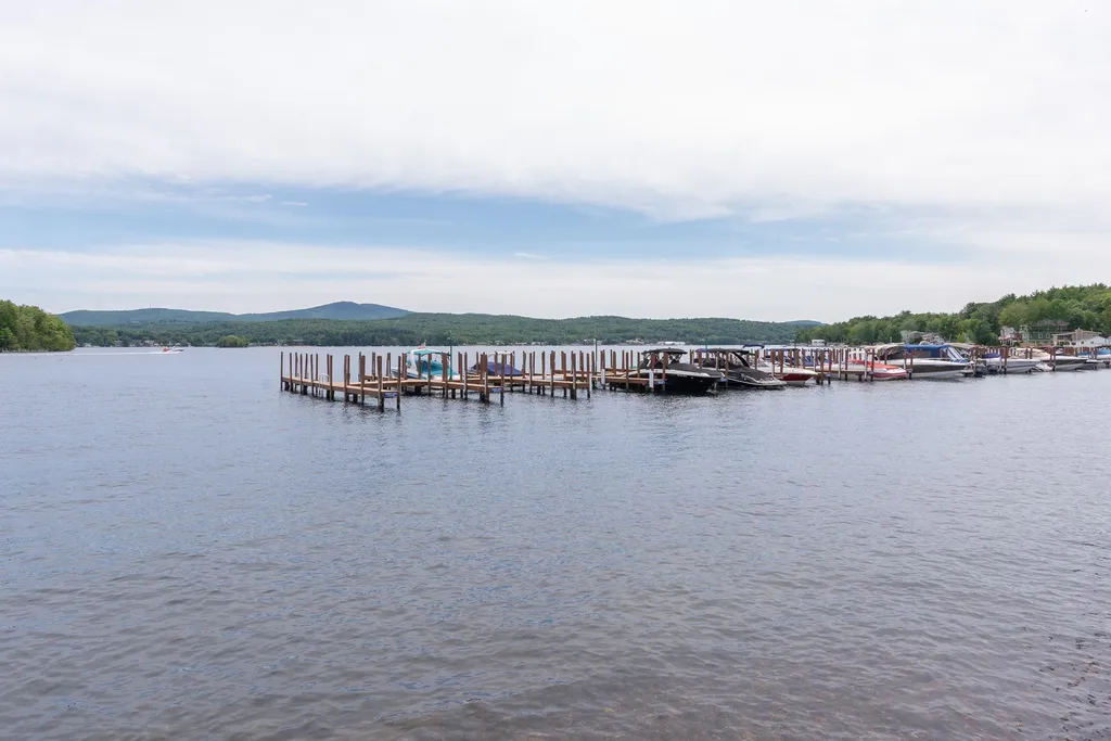 73 Captains Walk Laconia NH 03246
