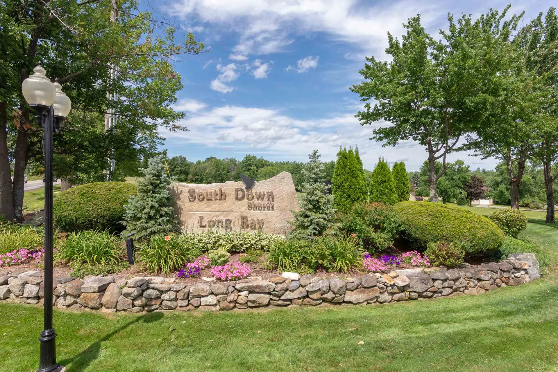 73 Captains Walk Laconia NH 03246
