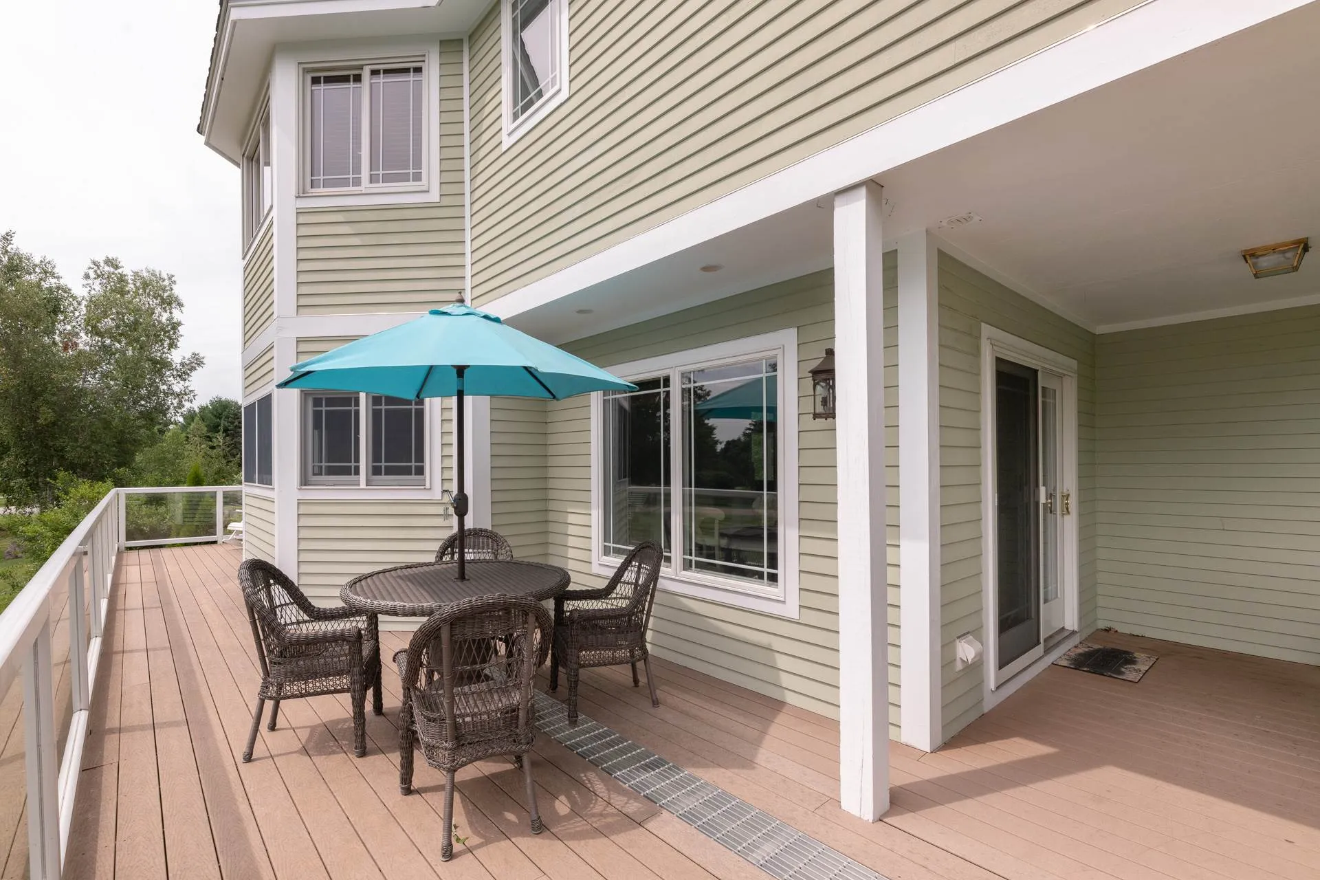 73 Captains Walk Laconia NH 03246