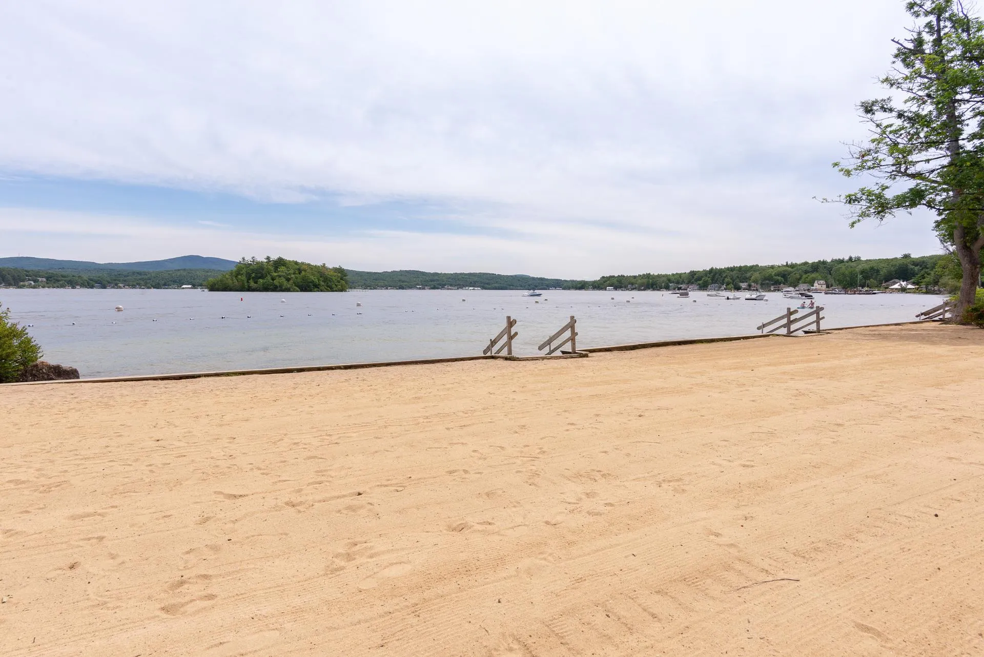 73 Captains Walk Laconia NH 03246