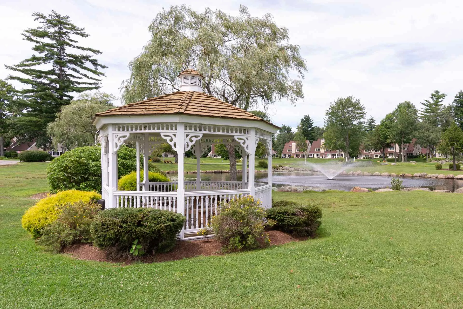 73 Captains Walk Laconia NH 03246