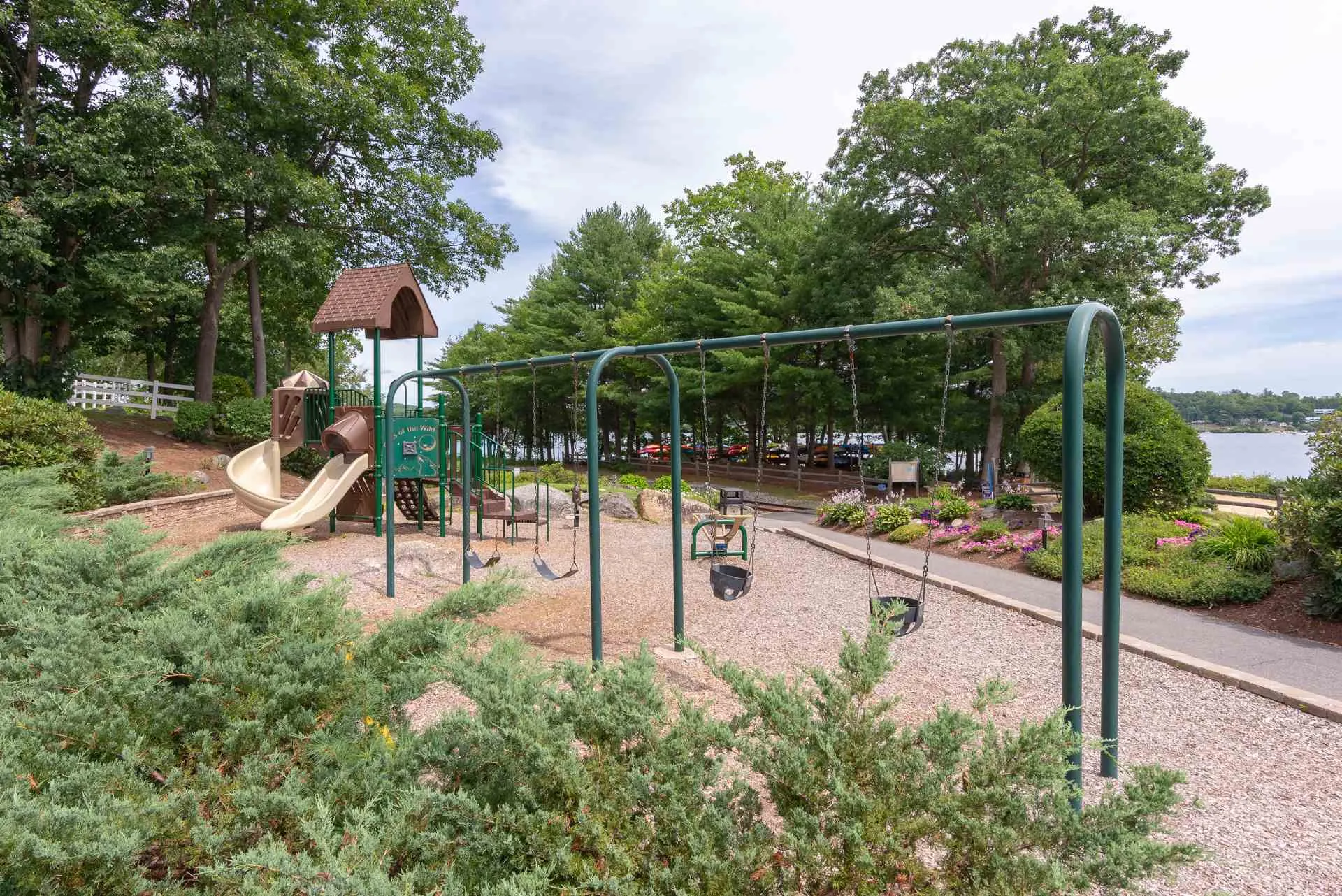 73 Captains Walk Laconia NH 03246