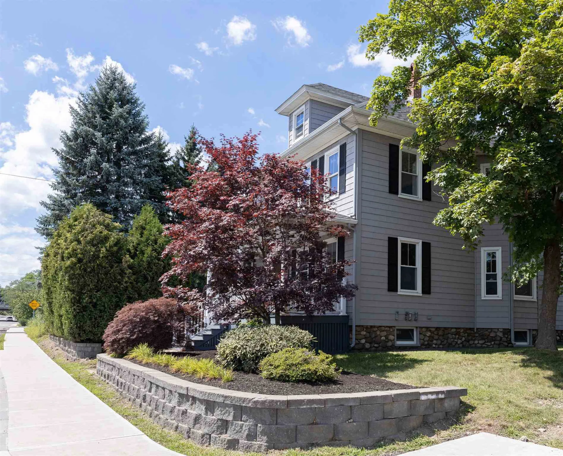 553 Maplewood Avenue Portsmouth NH 03801