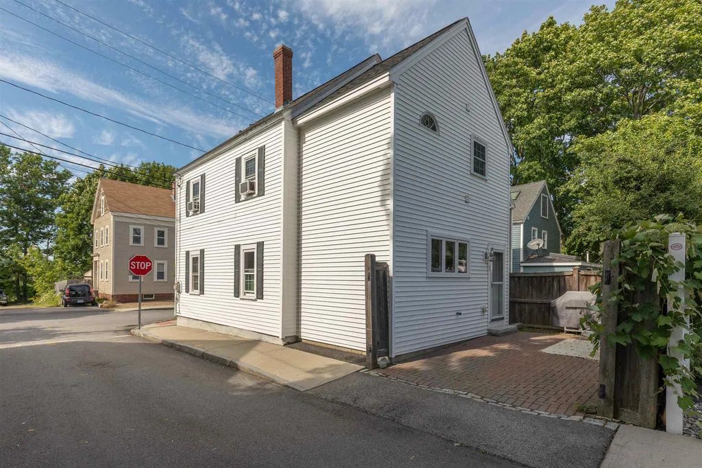 68 Mcdonough Street Portsmouth NH 03801