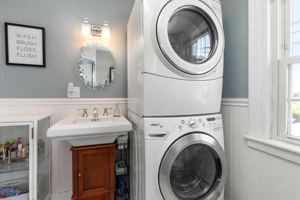 68 Mcdonough Street Portsmouth NH 03801