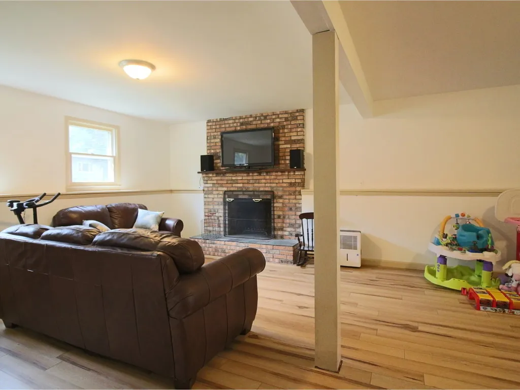 203 Richmond Drive Shelburne VT 05482