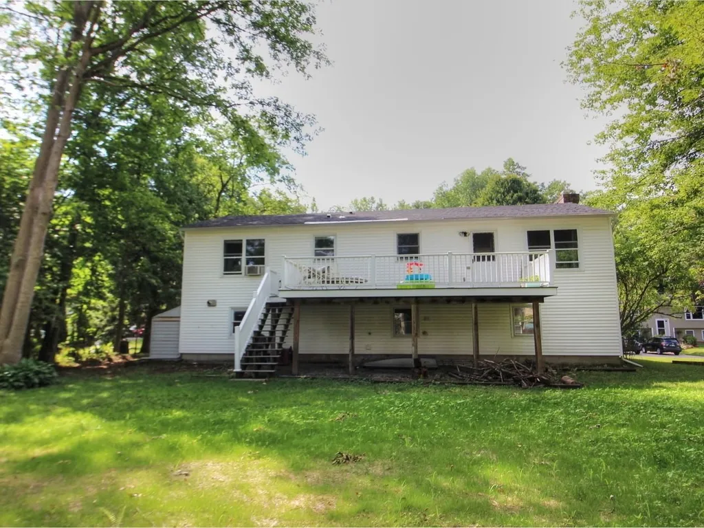 203 Richmond Drive Shelburne VT 05482