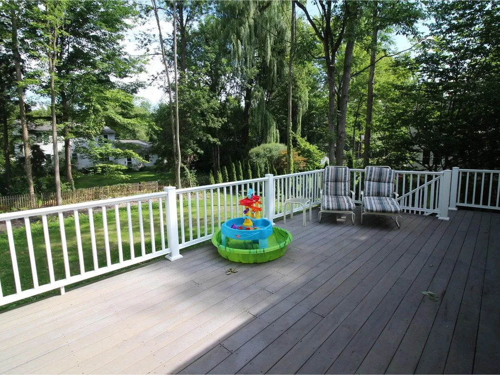 203 Richmond Drive Shelburne VT 05482