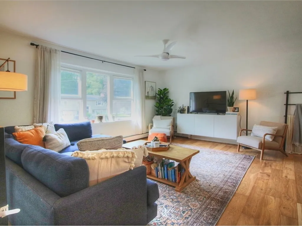 203 Richmond Drive Shelburne VT 05482