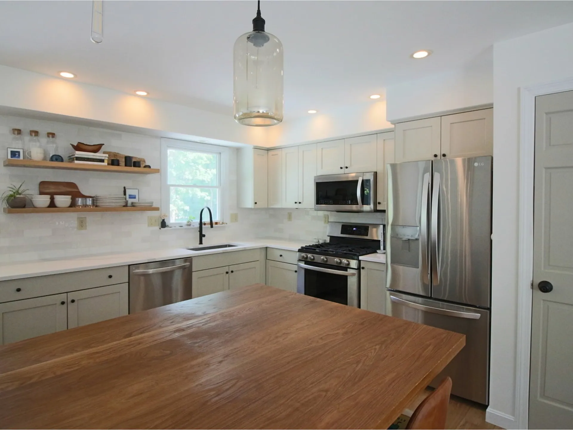 203 Richmond Drive Shelburne VT 05482