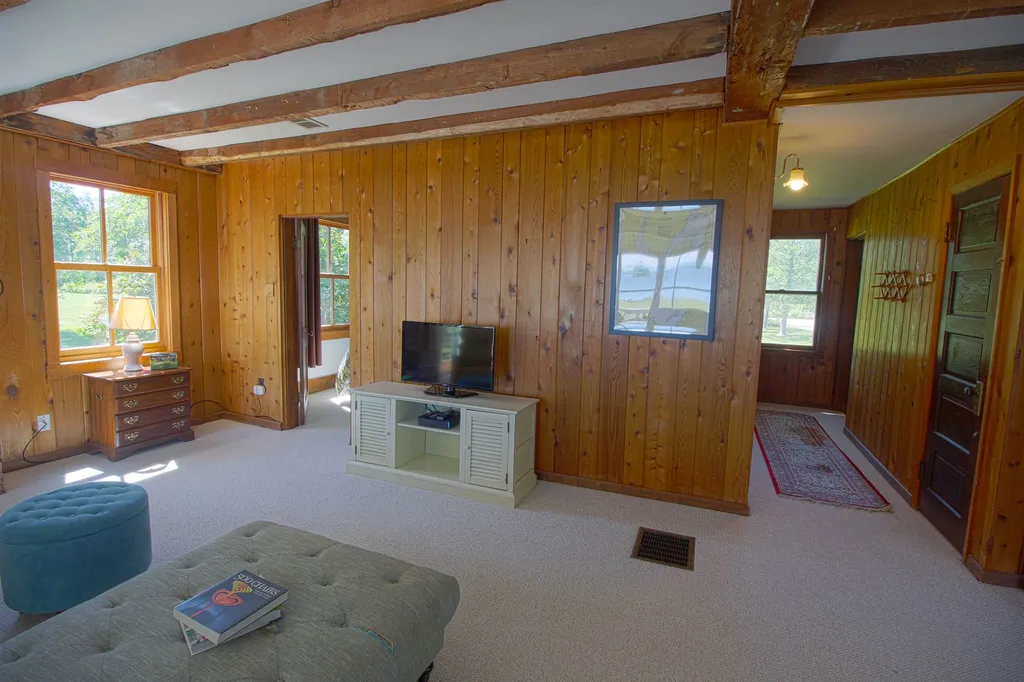 138 Jigger House Point North Hero VT 05474
