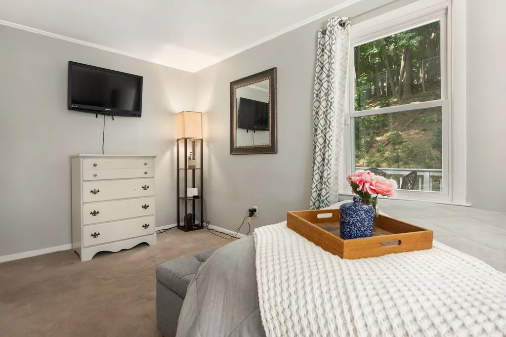 52 Oak Street Dover NH 03820