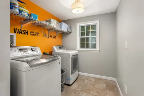 52 Oak Street Dover NH 03820