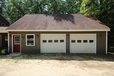 2-4 Northside Road Lee NH 03861