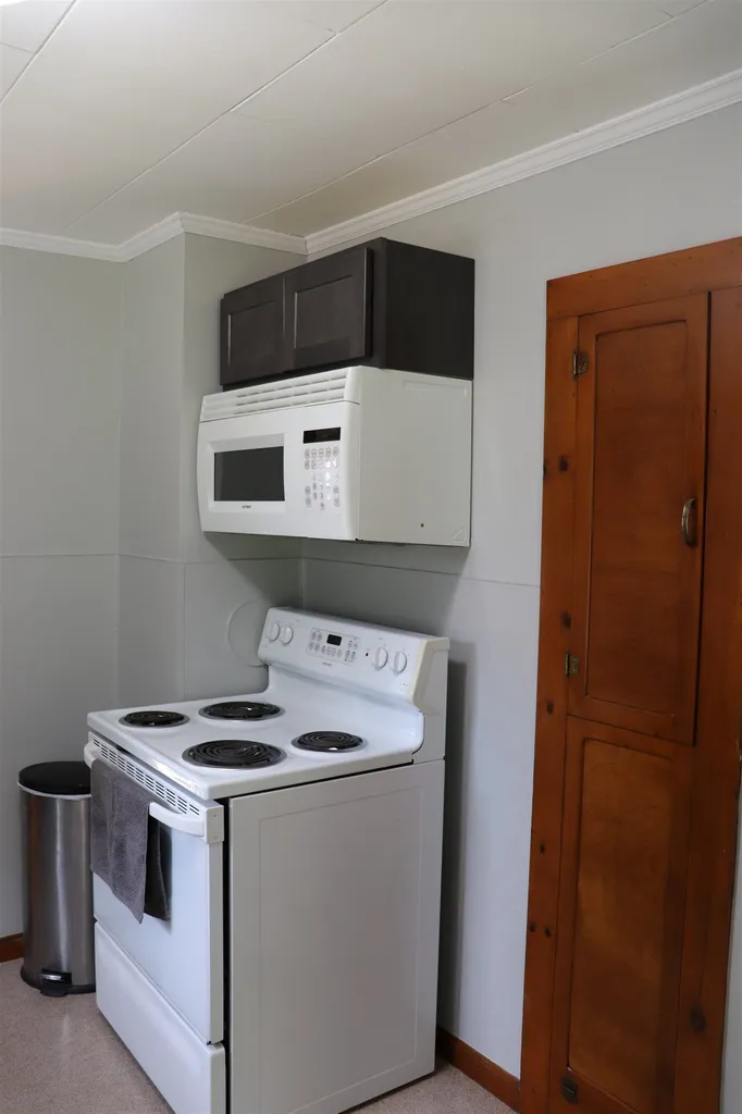 64 Meaderboro Road New Durham NH 03855
