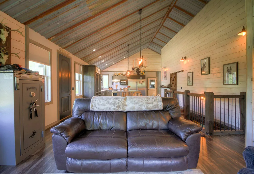 104 Old Stockbridge Path Mendon VT 05701