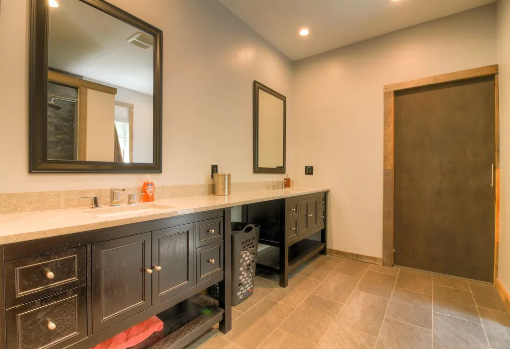 104 Old Stockbridge Path Mendon VT 05701