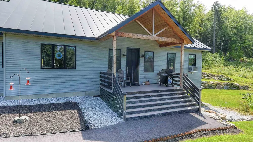 104 Old Stockbridge Path Mendon VT 05701
