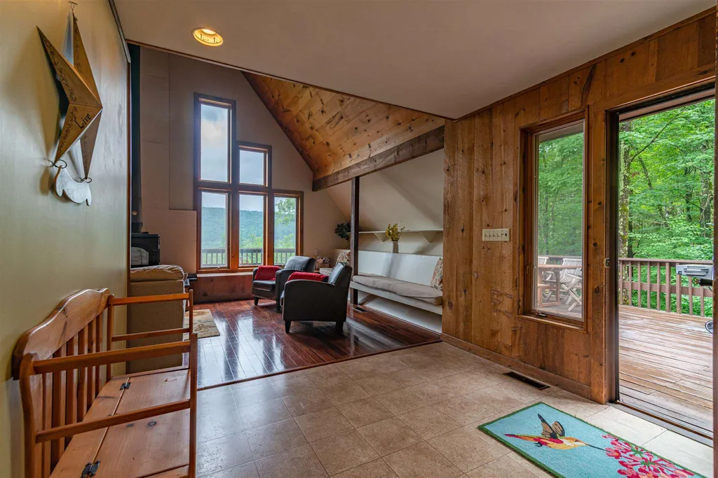 522 Read Farm Lane Dorset VT 05253