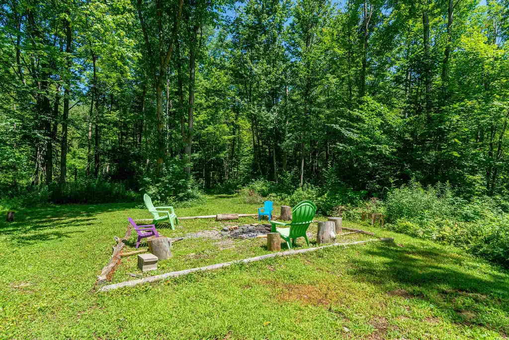 522 Read Farm Lane Dorset VT 05253