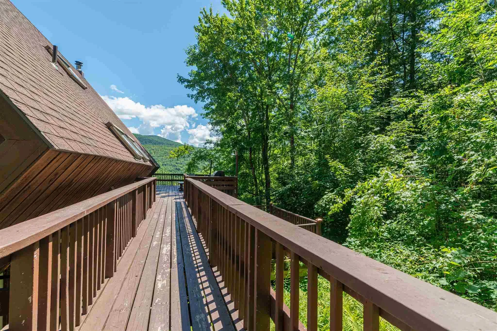 522 Read Farm Lane Dorset VT 05253