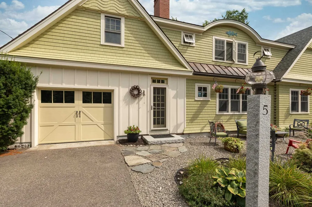 5 Walton Road New Castle NH 03854