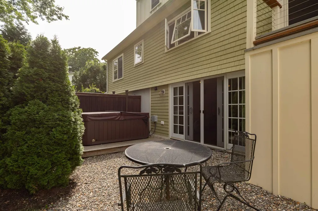 5 Walton Road New Castle NH 03854