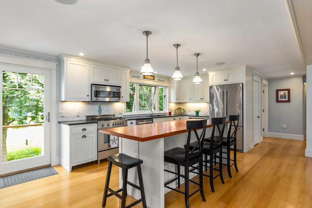 5 Walton Road New Castle NH 03854