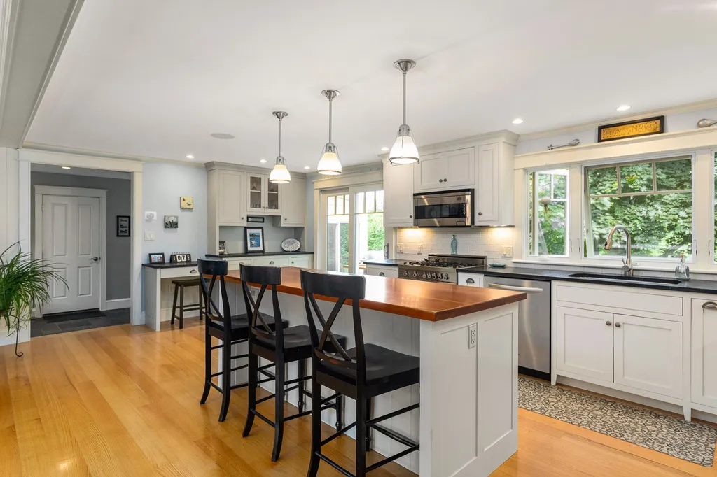 5 Walton Road New Castle NH 03854