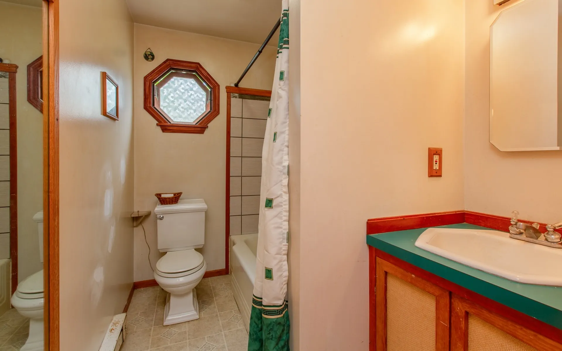 103 Ledge Street Nashua NH 03060