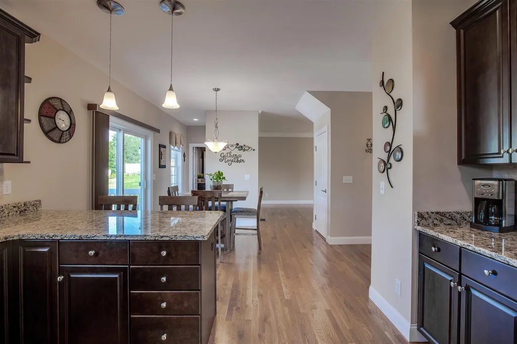35 Hunter Mill Way Londonderry NH 03053