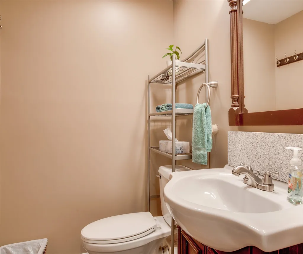 35 Hunter Mill Way Londonderry NH 03053