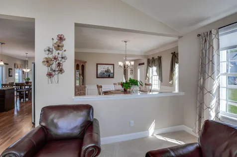 35 Hunter Mill Way Londonderry NH 03053