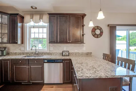 35 Hunter Mill Way Londonderry NH 03053