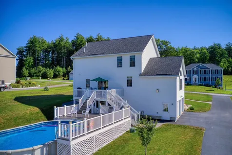35 Hunter Mill Way Londonderry NH 03053