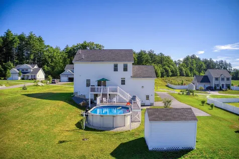 35 Hunter Mill Way Londonderry NH 03053