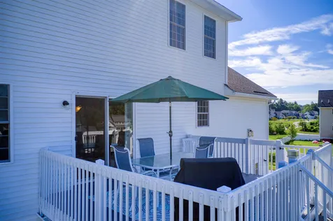 35 Hunter Mill Way Londonderry NH 03053