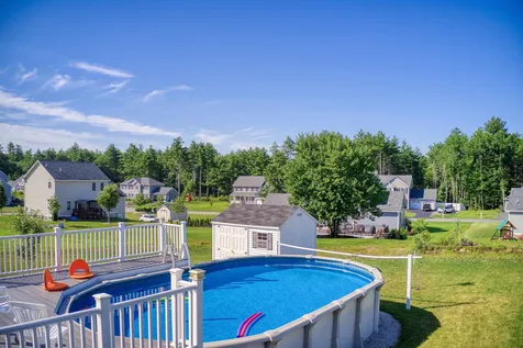 35 Hunter Mill Way Londonderry NH 03053