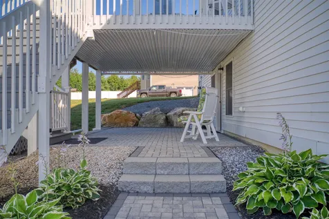 35 Hunter Mill Way Londonderry NH 03053