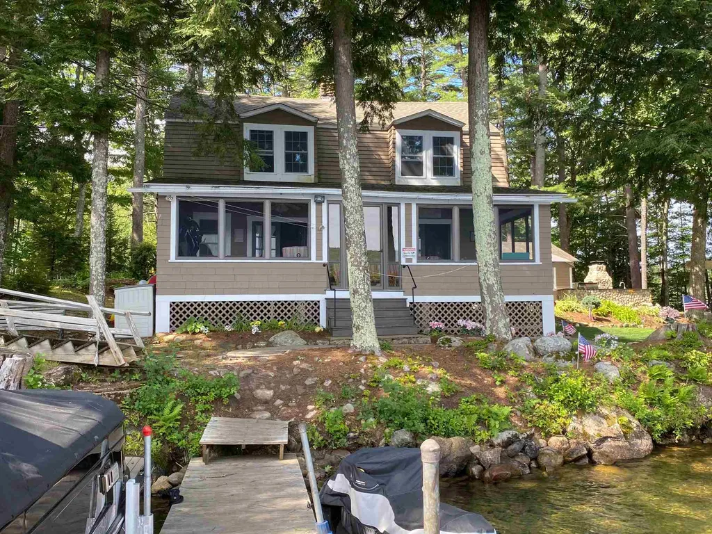 18 Walnut Street Belmont NH 03220