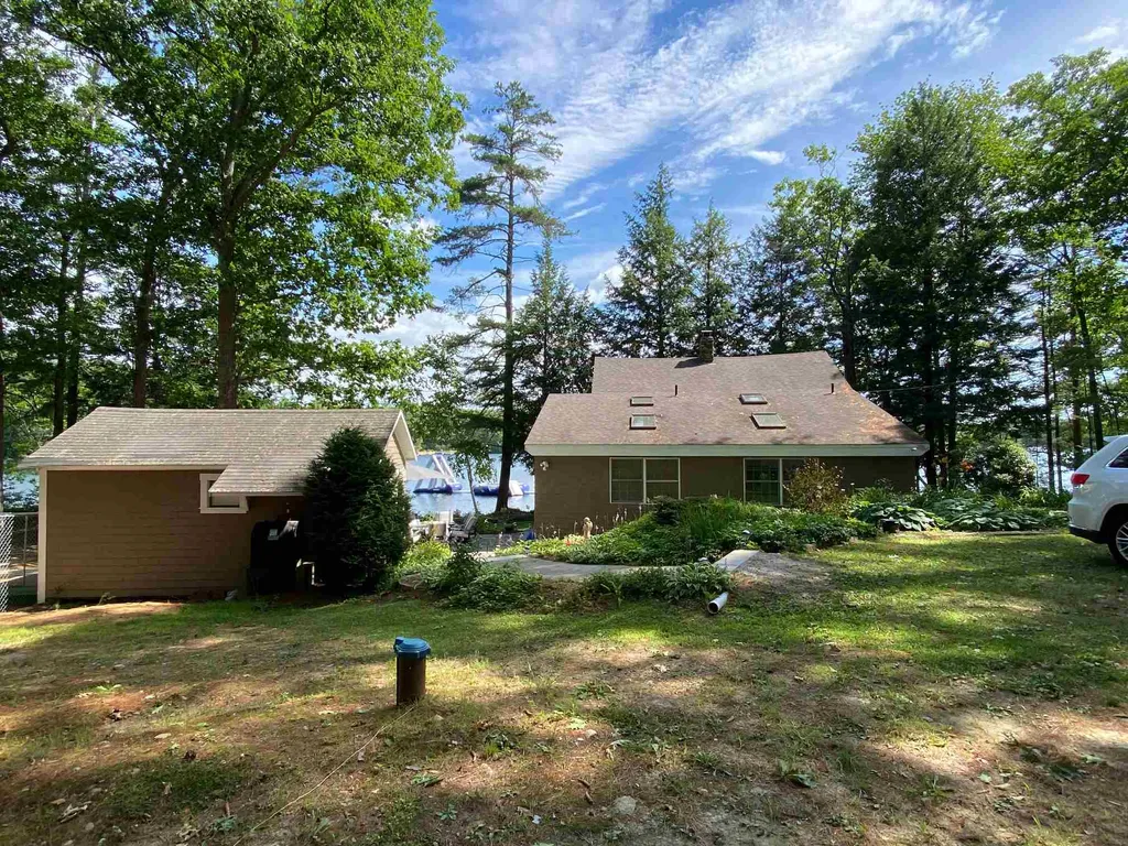 18 Walnut Street Belmont NH 03220