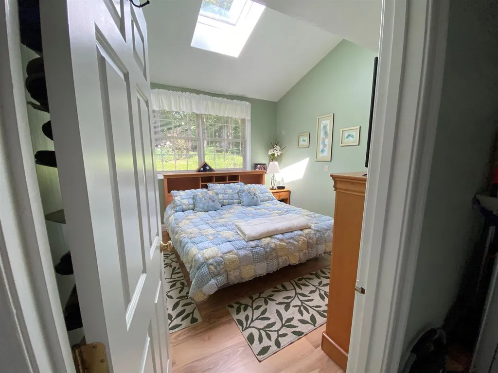 18 Walnut Street Belmont NH 03220