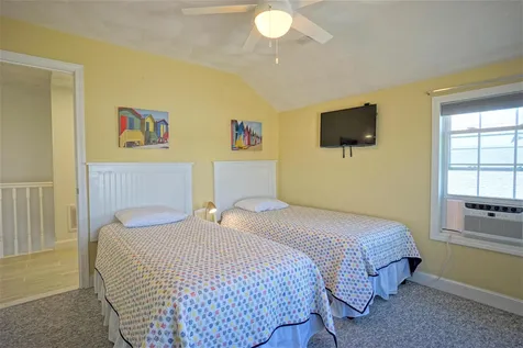 95 Concord Street Seabrook NH 03874