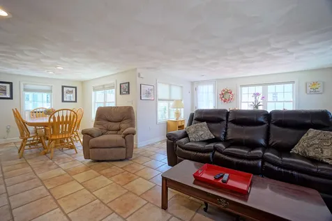 95 Concord Street Seabrook NH 03874