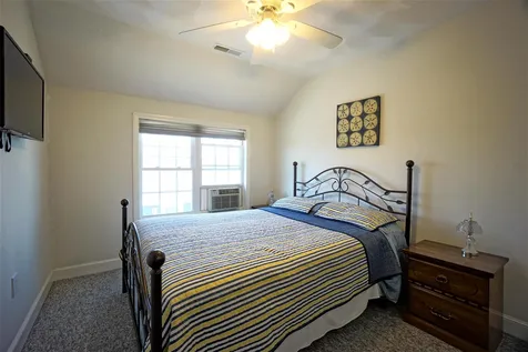 95 Concord Street Seabrook NH 03874