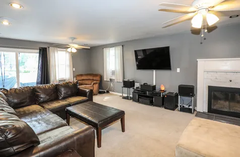 26 Terry Street Nashua NH 03064