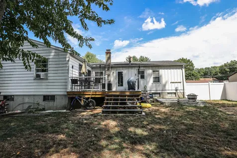 26 Terry Street Nashua NH 03064