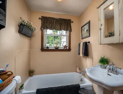 19 Brock Street Rochester NH 03867