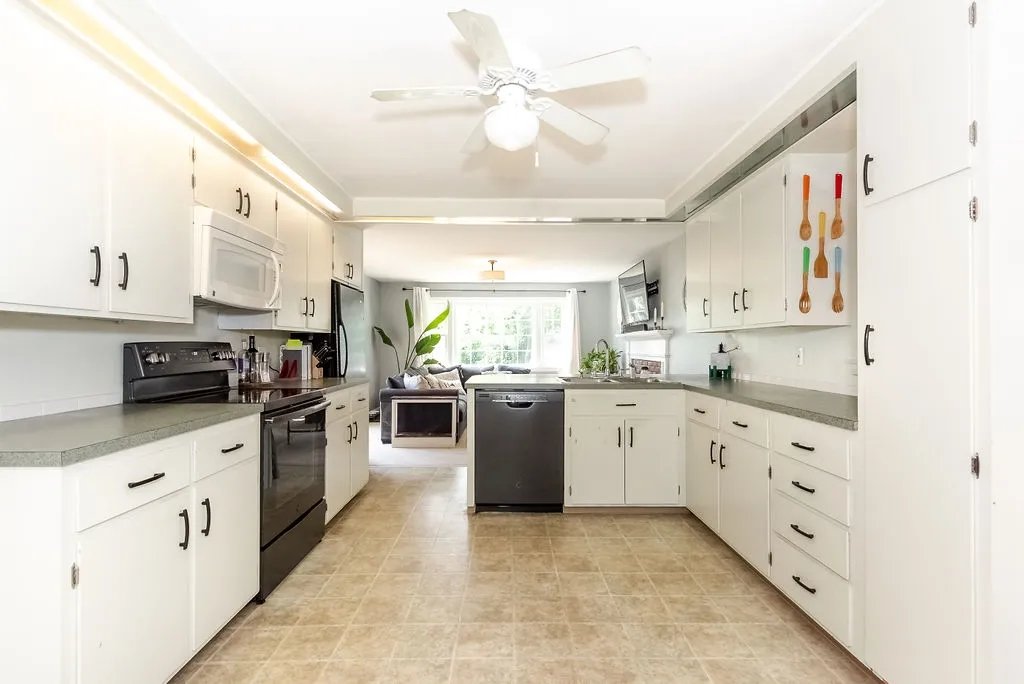 29 Oak Street Dover NH 03820