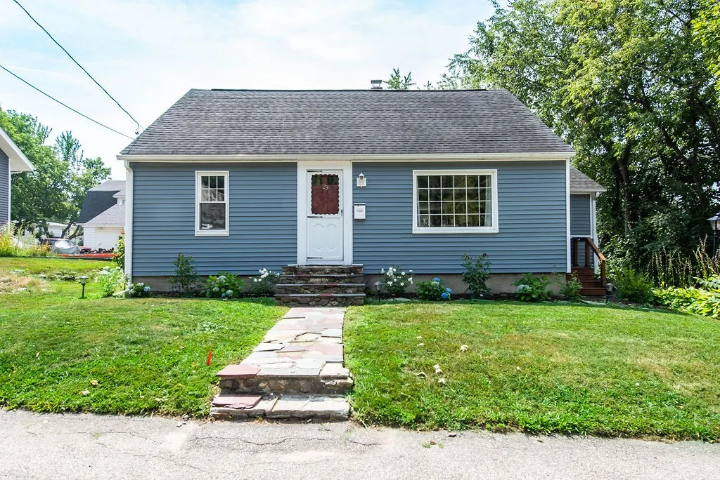 29 Oak Street Dover NH 03820